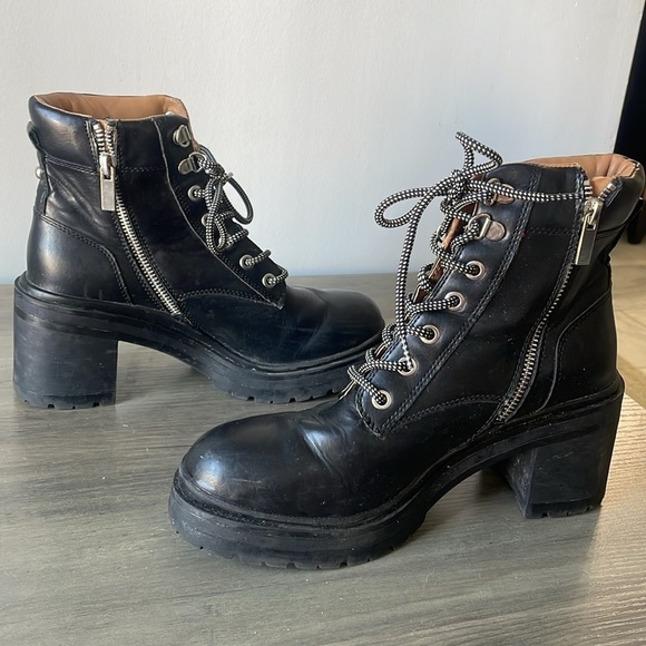 Pull & Bear, women’s euro 37/US Women’s 6.5-7, platform combat boot, zip & lace - Picture 5 of 8